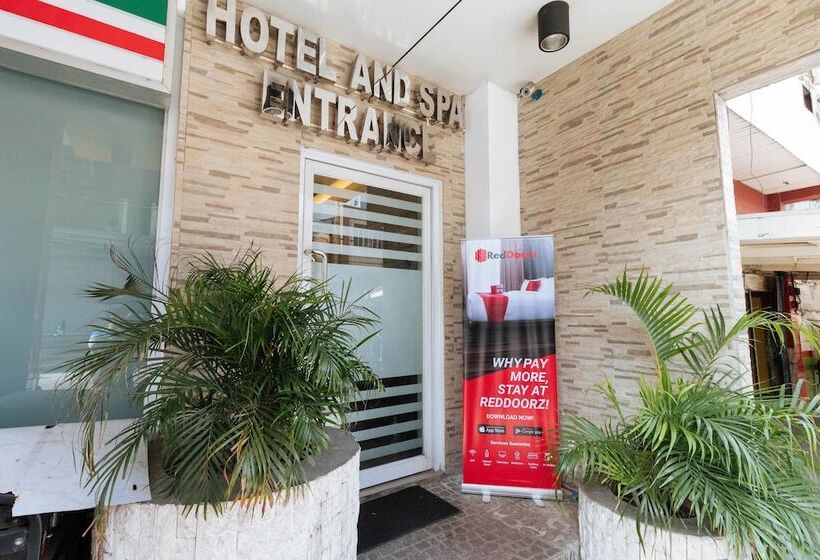 Hotel Reddoorz Near Bambang Station