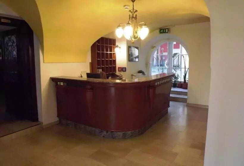 Hotelli Gasthof Zum Goldenen Löwen