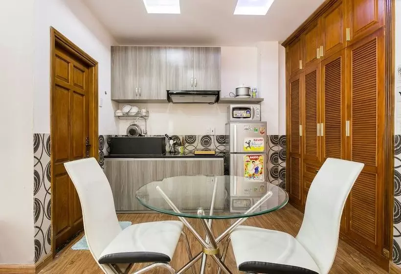 هتل Oyo 207 Bino Apartment