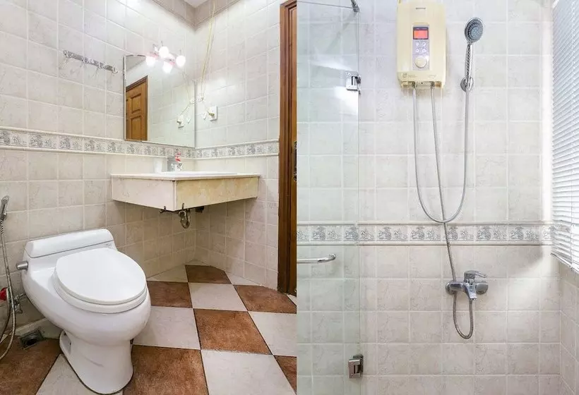 هتل Oyo 207 Bino Apartment