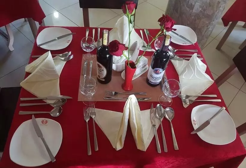 تختخواب و صبحانه Limrock