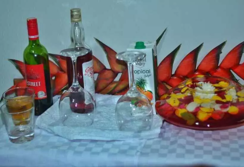 تختخواب و صبحانه Limrock