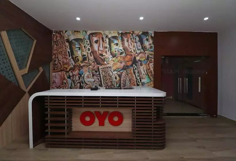 هتل Oyo 28645 Nirmalya Plaza