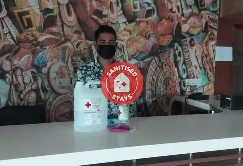 בית מלון כפרי Oyo 28645 Nirmalya Plaza