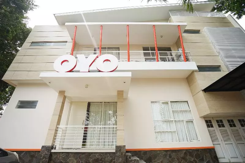 ホテル Oyo 782 Semampir Residence At Citraland