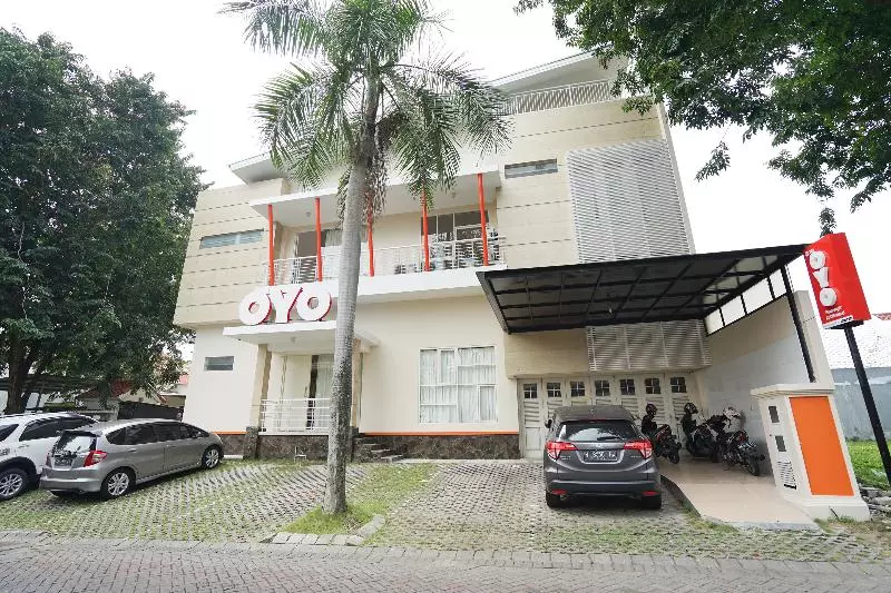 ホテル Oyo 782 Semampir Residence At Citraland