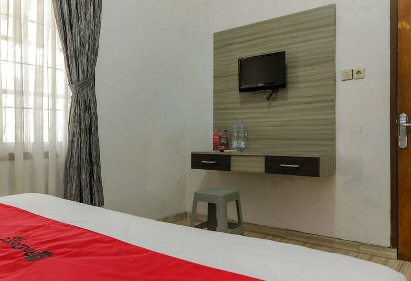 Hotel Reddoorz Near Pantai Panjang Bengkulu