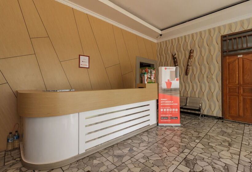 Hotel Reddoorz Near Pantai Panjang Bengkulu