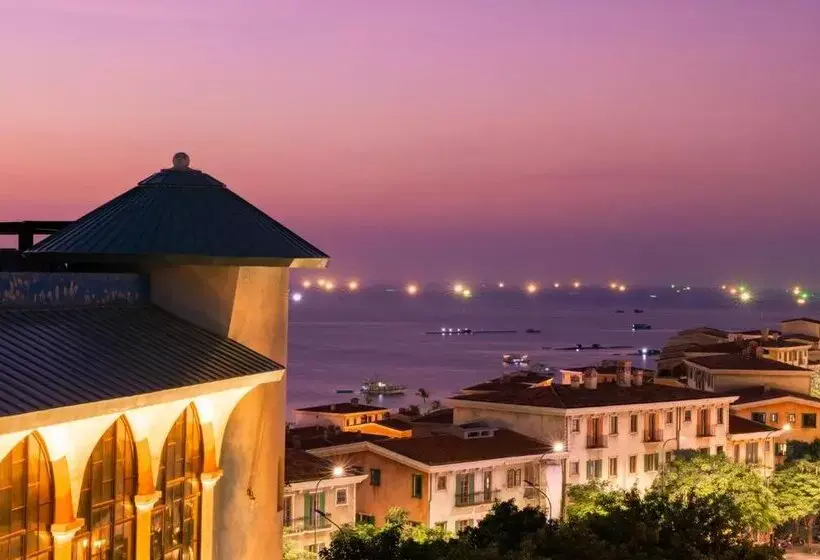 Emirates Hotel Phu Quoc