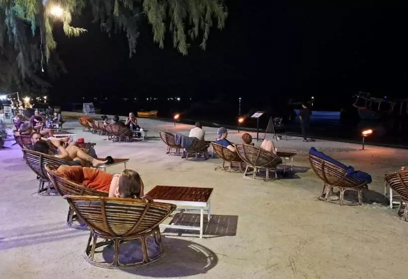 Retkeilymaja Onederz Koh Rong Sanloem