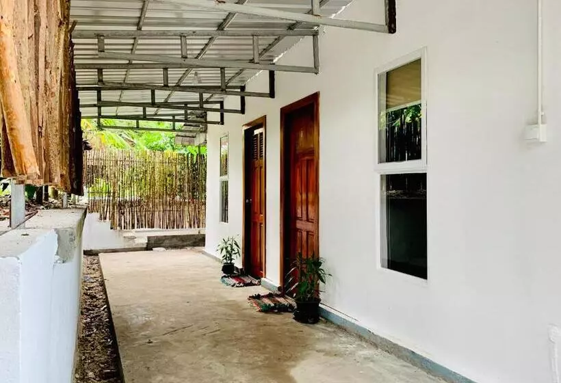 Retkeilymaja Onederz Koh Rong Sanloem