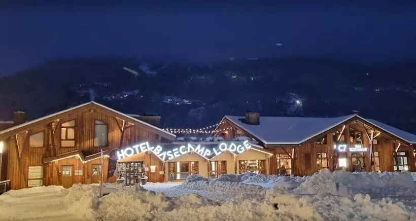 Hotelli Base Camp Lodge   Bourg Saint Maurice