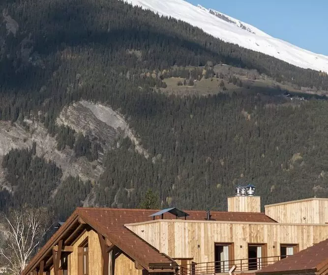 Hotelli Base Camp Lodge   Bourg Saint Maurice