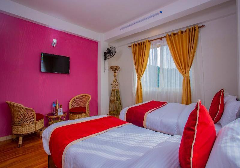 هتل Oyo 361 Jhigu Chhen