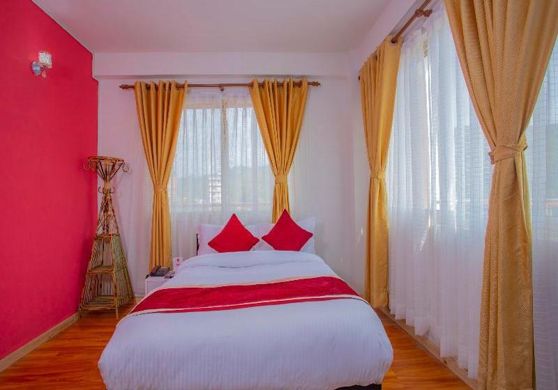 هتل Oyo 361 Jhigu Chhen