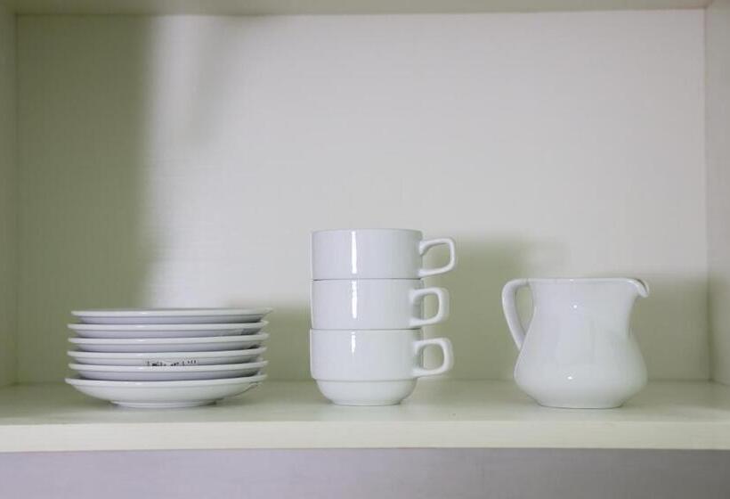 پانسیون Clove Beach