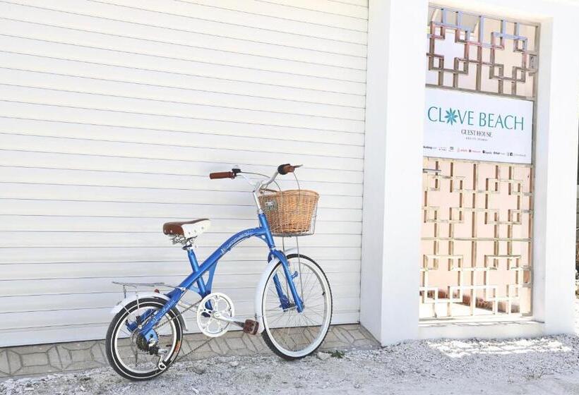 پانسیون Clove Beach