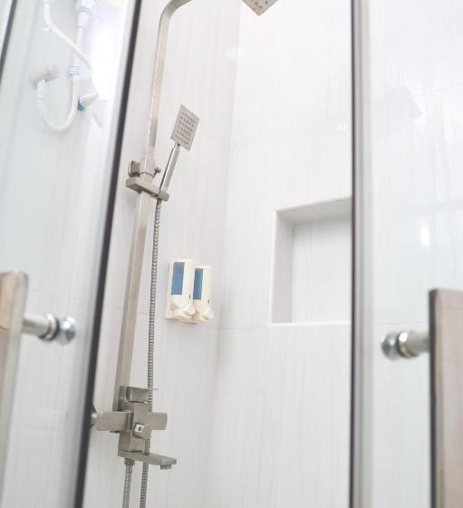 پانسیون Clove Beach