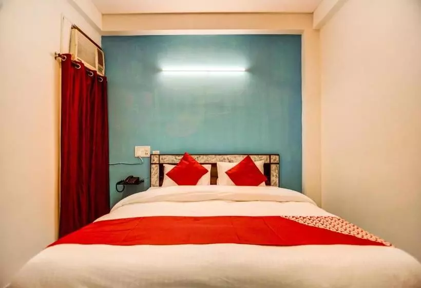 ペンション Krishna Suites