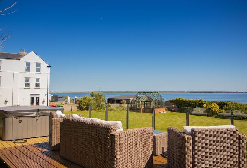 Bed and Breakfast Knock Rushen House