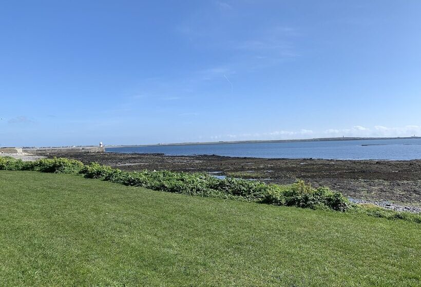 Bed and Breakfast Knock Rushen House