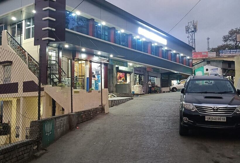 Hotel Goroomgo Tribhuwan Ranikhet