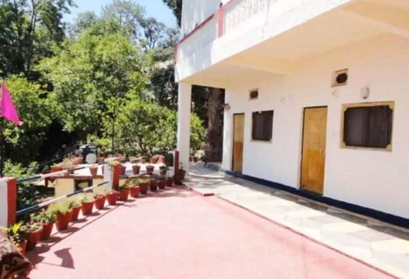 Hotelli Goroomgo Tribhuwan Ranikhet