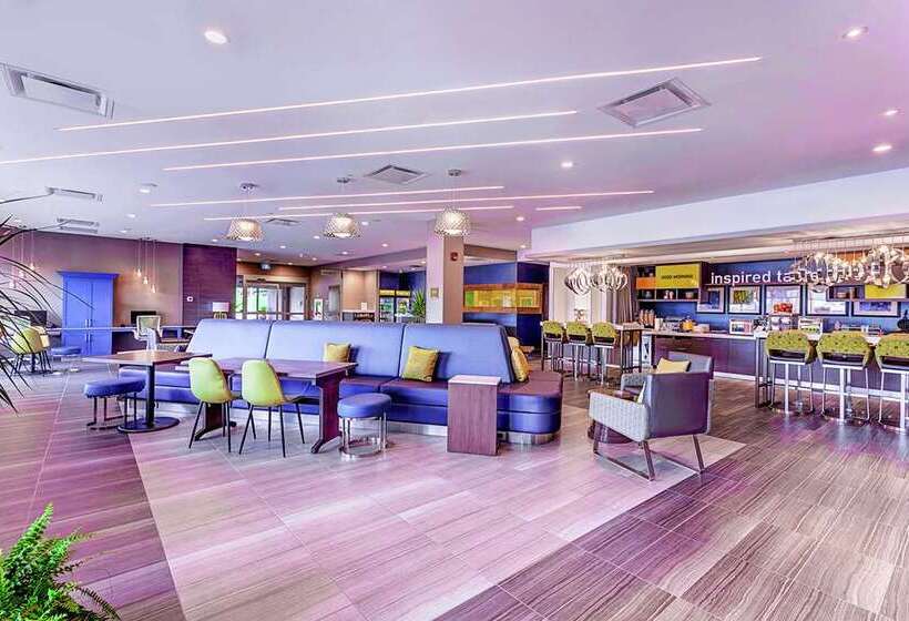 هتل Home2 Suites By Hilton Toronto Brampton