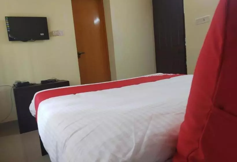 ホテル Oyo 30174 Highway Homea