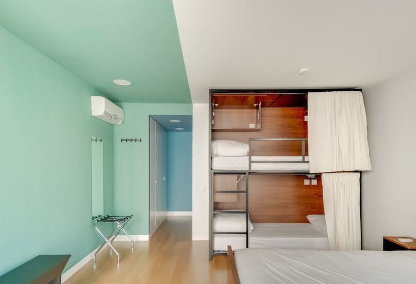 ホテル Selina Woodstock