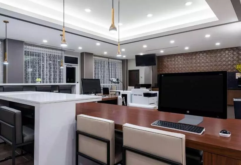 ホテル Wingate By Wyndham Angola