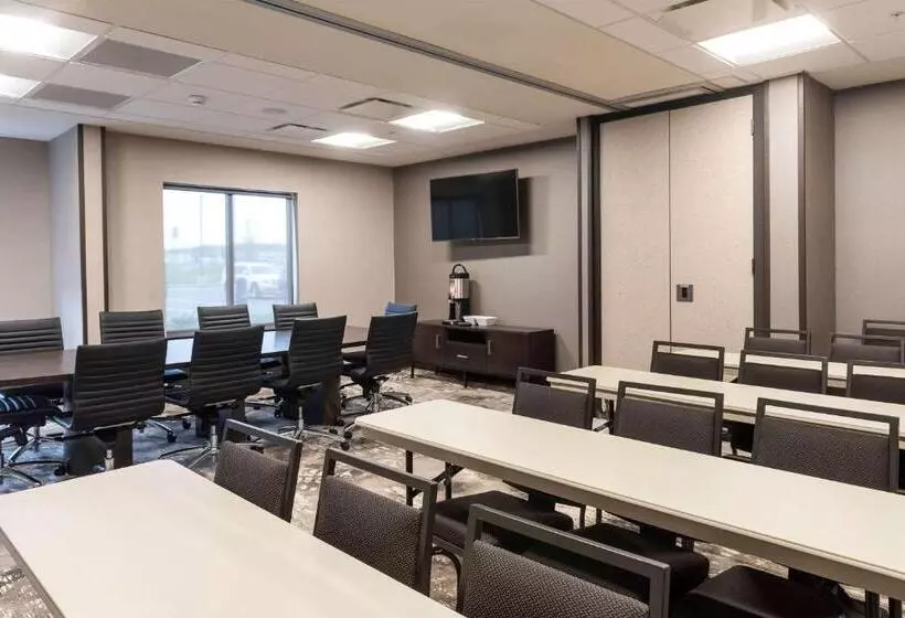 ホテル Wingate By Wyndham Angola