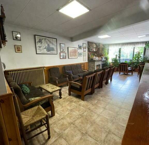 بنسيون Hostal Ter