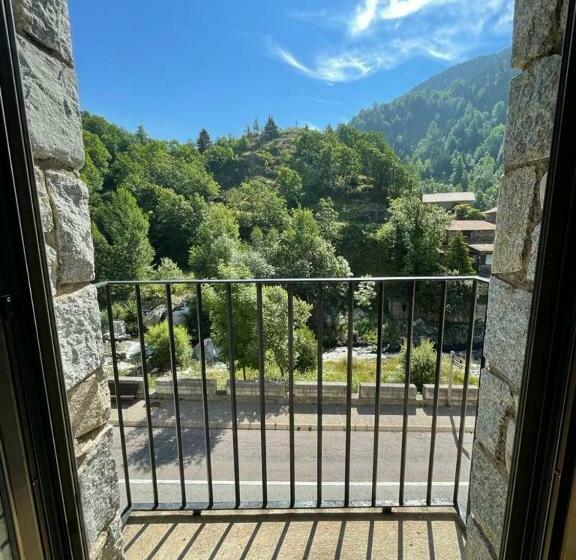 بنسيون Hostal Ter