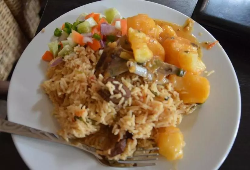 تختخواب و صبحانه Mangalita Lodges Entebbe