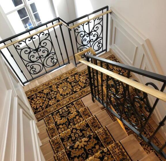 تختخواب و صبحانه Merveilleux