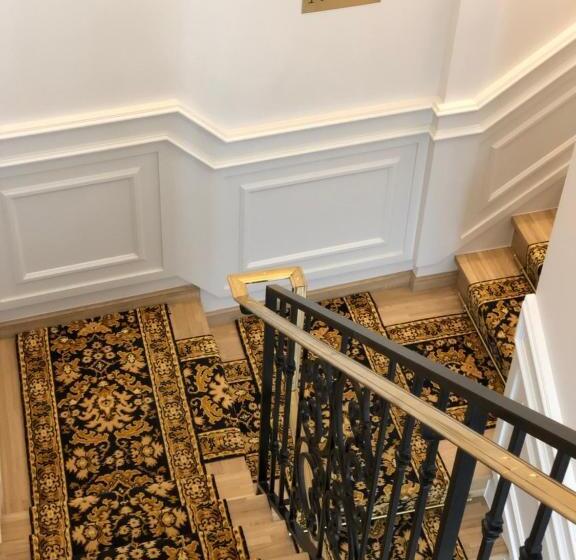 تختخواب و صبحانه Merveilleux