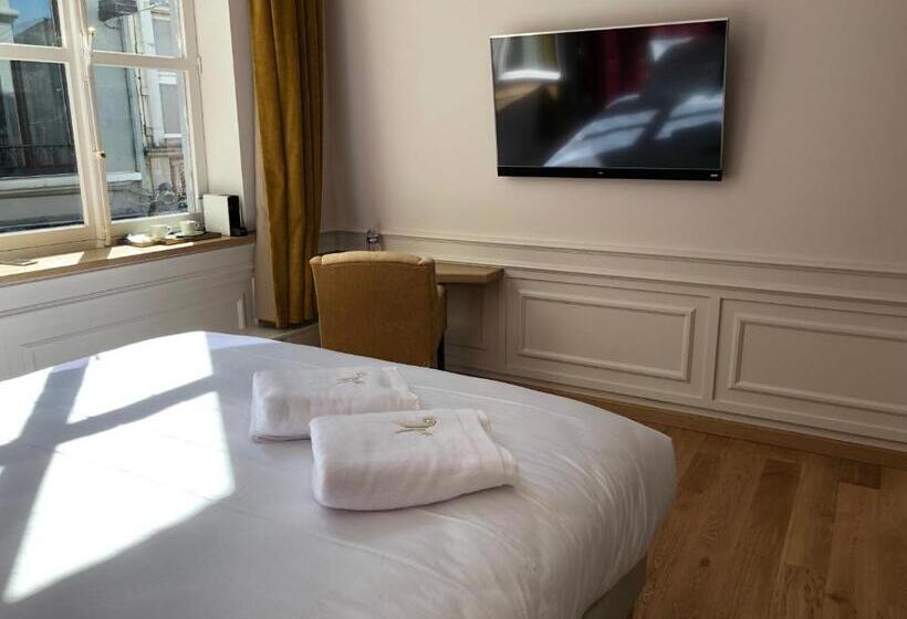 تختخواب و صبحانه Merveilleux