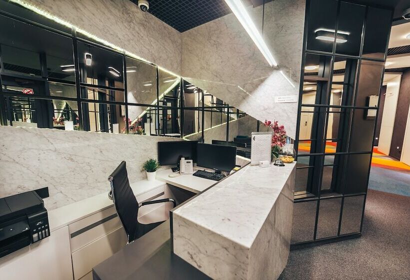 Cities Gallery Apart