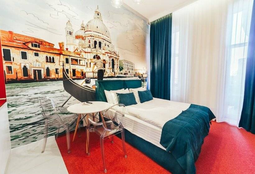 Cities Gallery Apart