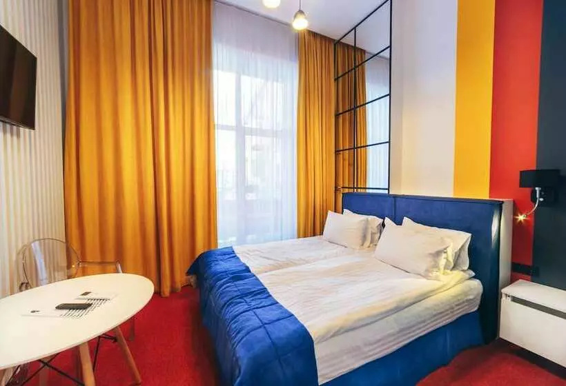 Cities Gallery Apart