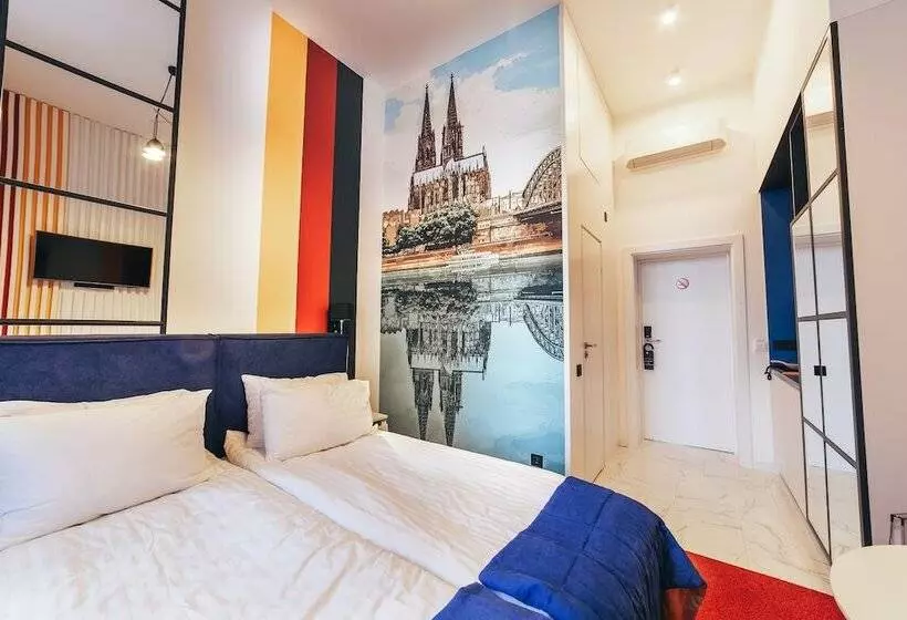 Cities Gallery Apart