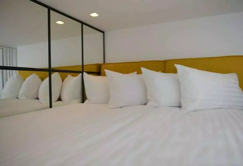 Cities Gallery Apart