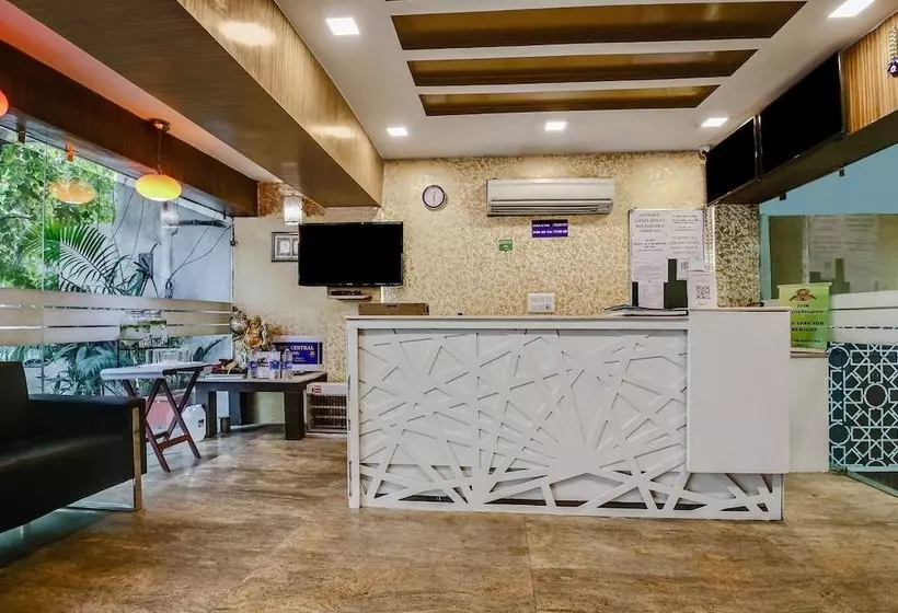 Hotel Capital O 36036 Royal Central