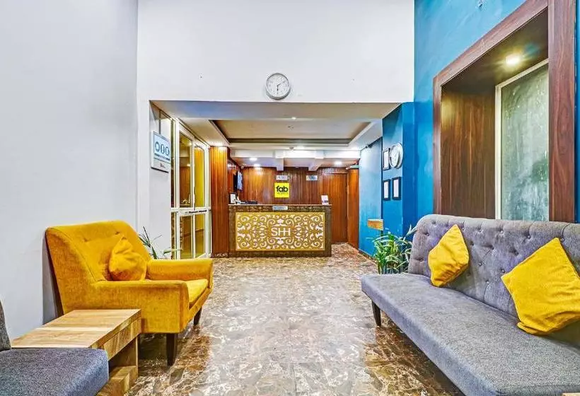 ホテル Collection O Stayhub Inn