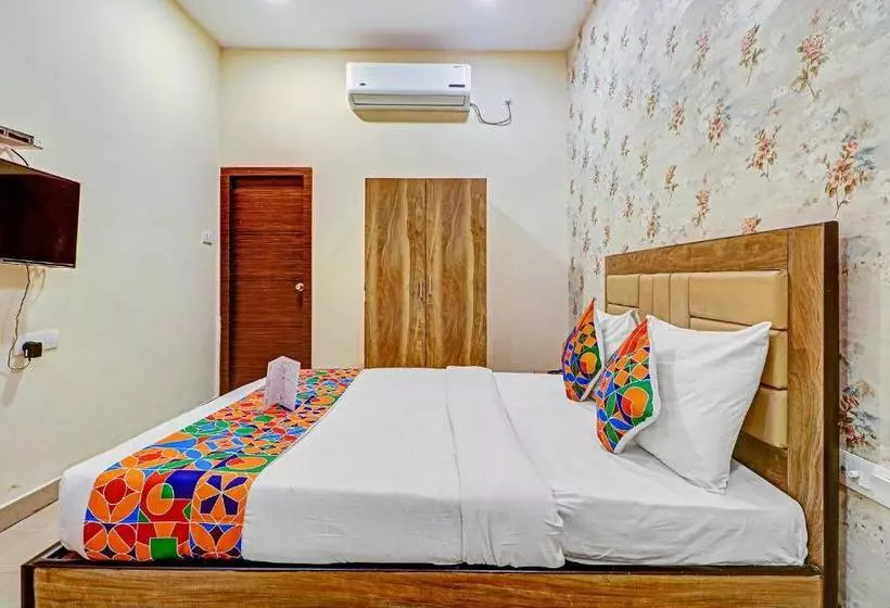 ホテル Collection O Stayhub Inn