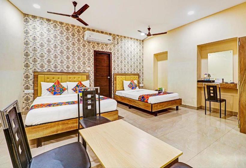 Hotel Collection O Stayhub Inn