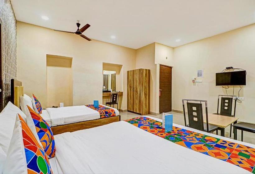 Hotel Collection O Stayhub Inn