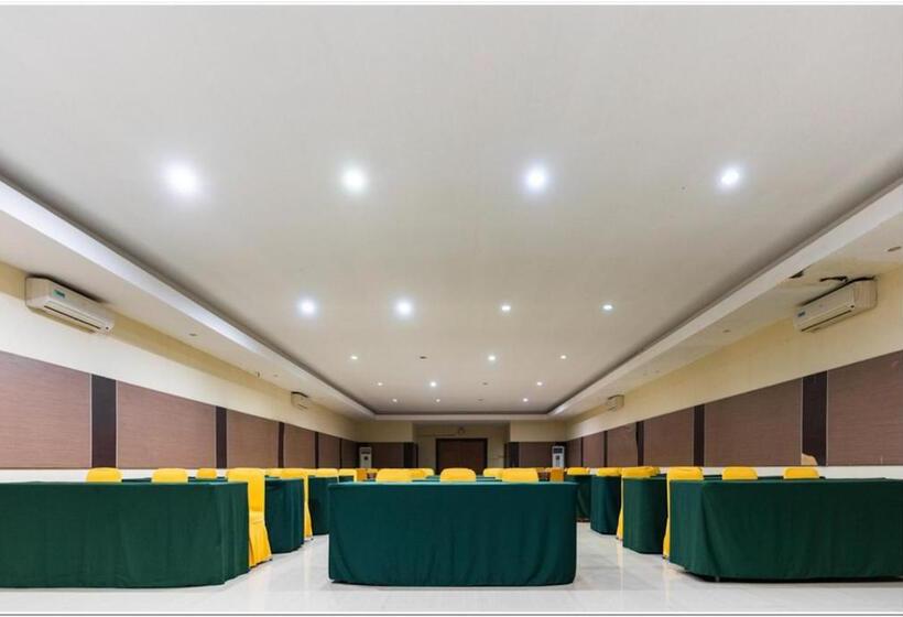 פנסיון Reddoorz Plus @ Hertasning Area