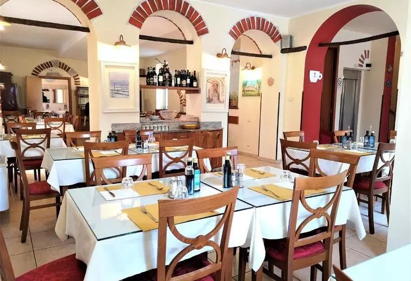 ユースホステル Antica Locanda Il Girasole